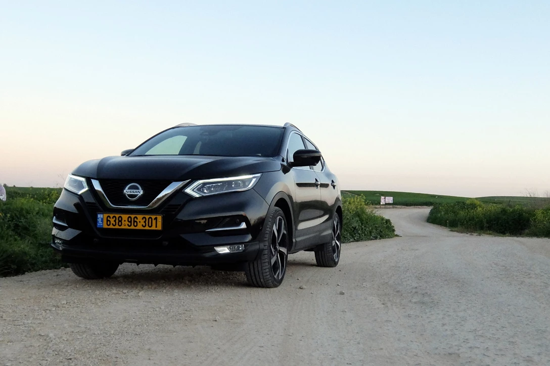 1612064-ניסאן קשקאי 1.3 ל' (6).JPG