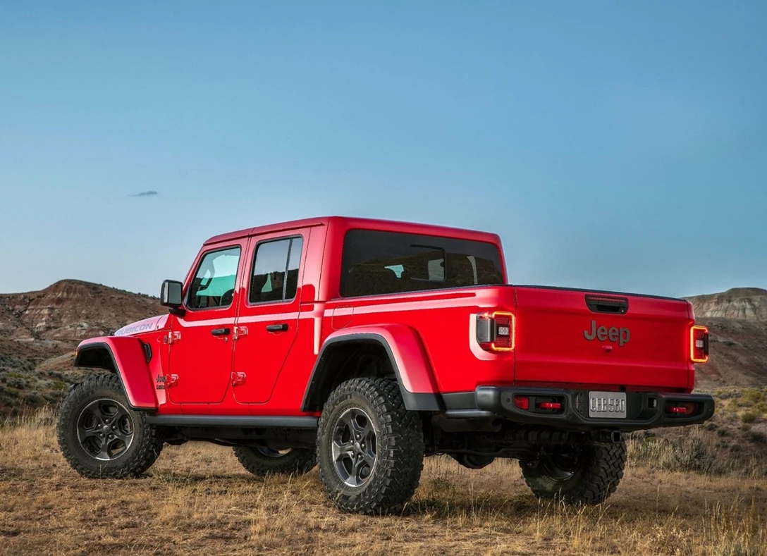 1640063-Jeep-Gladiator-2021-02.jpg