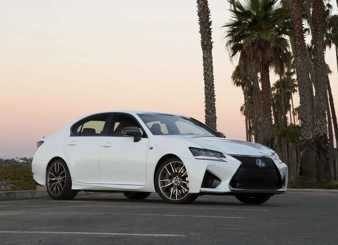 1670566-Lexus-GS_F-2016-01.jpg