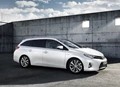 1647850-Toyota-Auris-2014-07.jpg