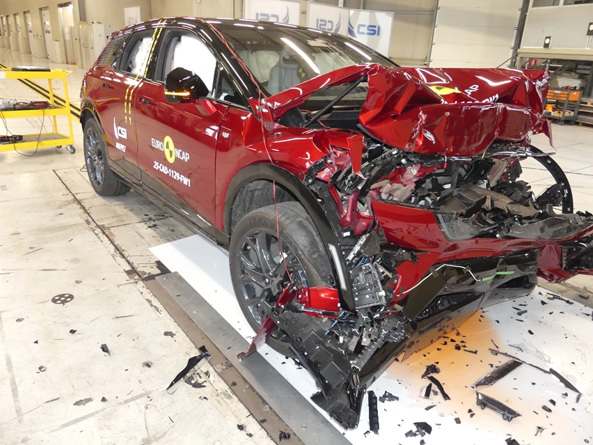 קאדילק אופטיק עם ציונים מרשימים