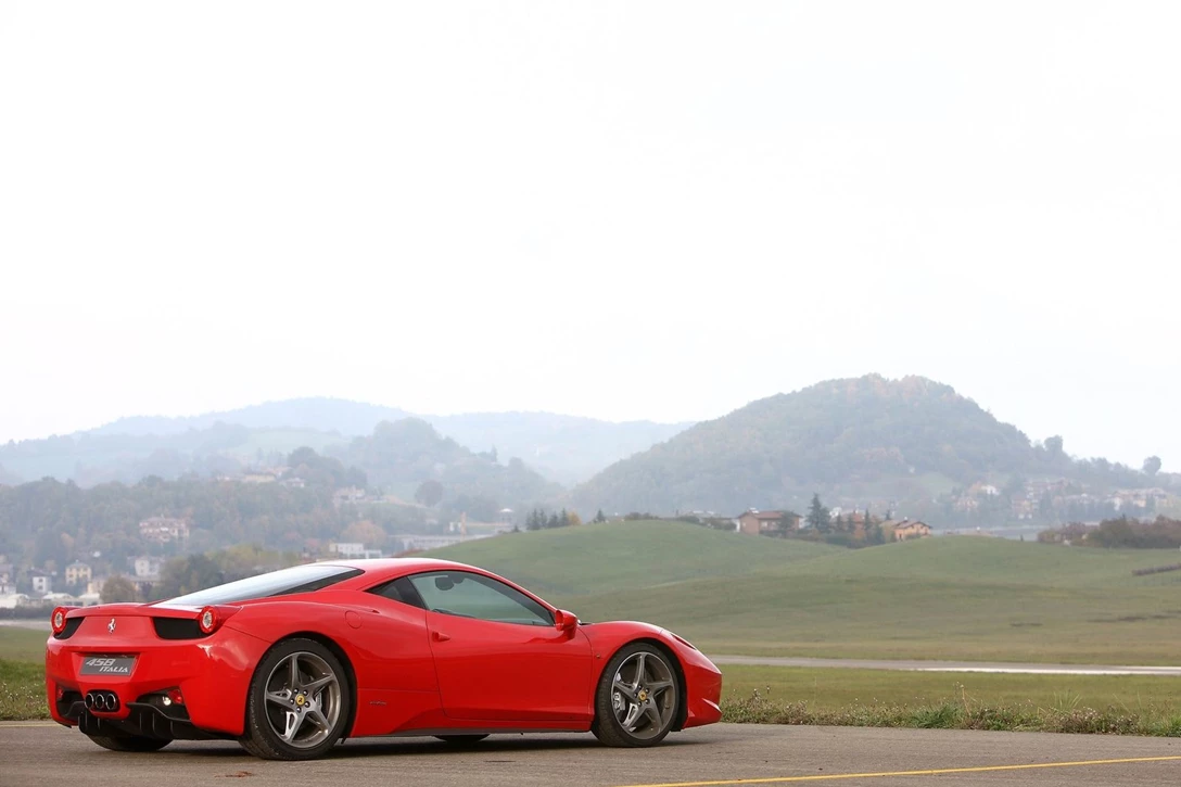 פרארי 458 איטליה