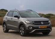 1693986-Volkswagen-T-Cross-2024-05-IR.jpg