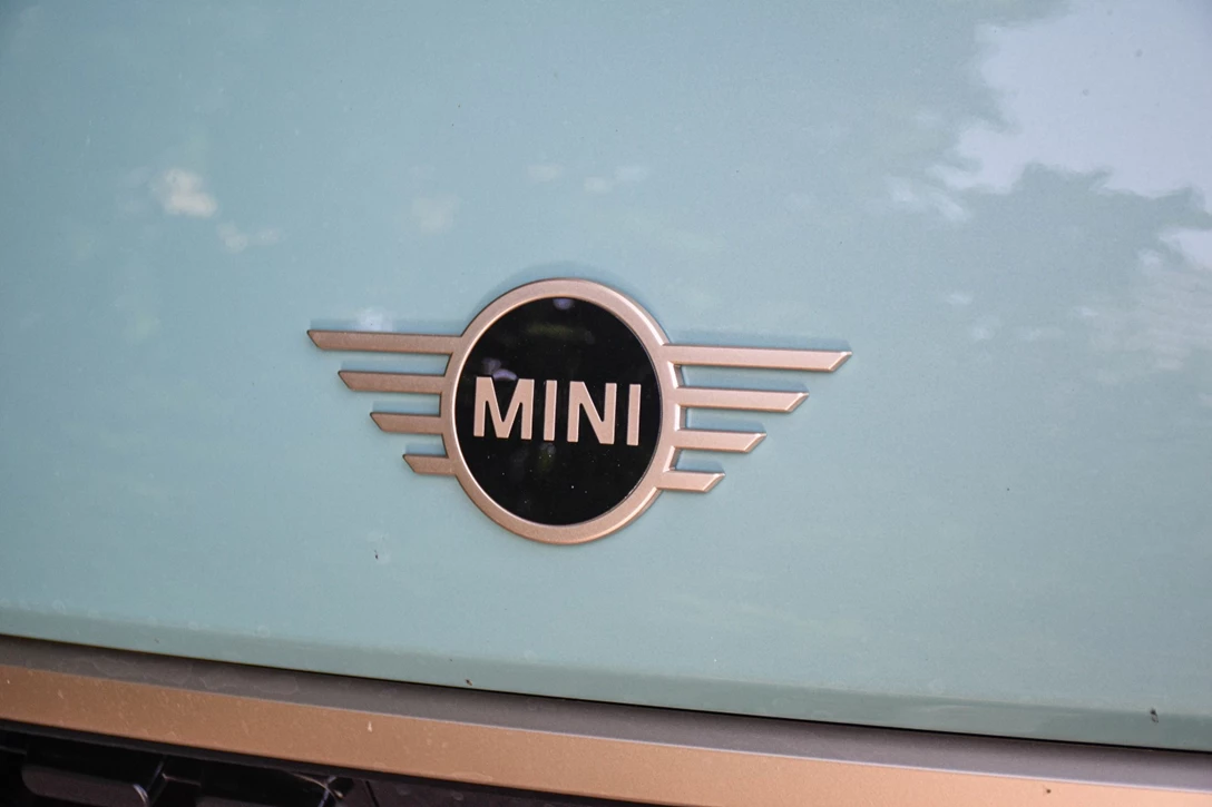 1702370-Mini-Cooper-2024-08-ES.jpg
