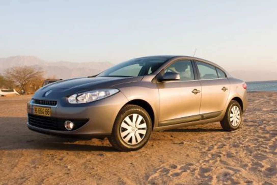1622980-Renault Fluence_IMG_3354_450.jpg