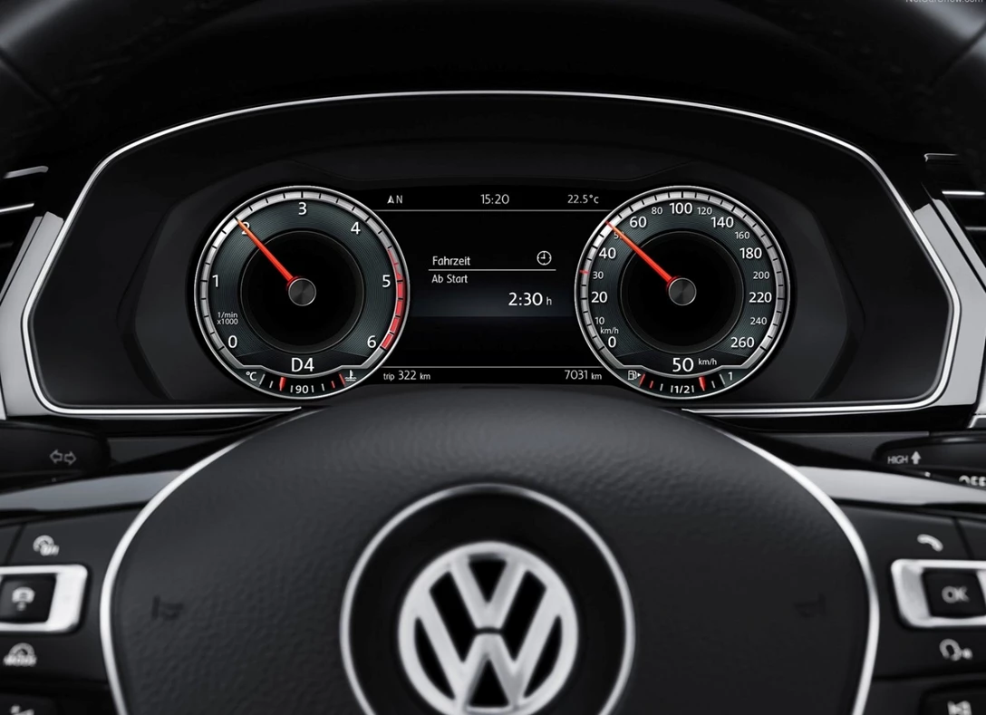 1666772-Volkswagen-Passat-2017-06.jpg