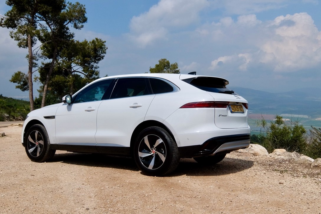 1641934-יגואר F פייס  - 3.jpeg