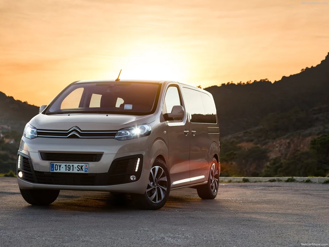 1591860-Citroen-SpaceTourer 1.jpg