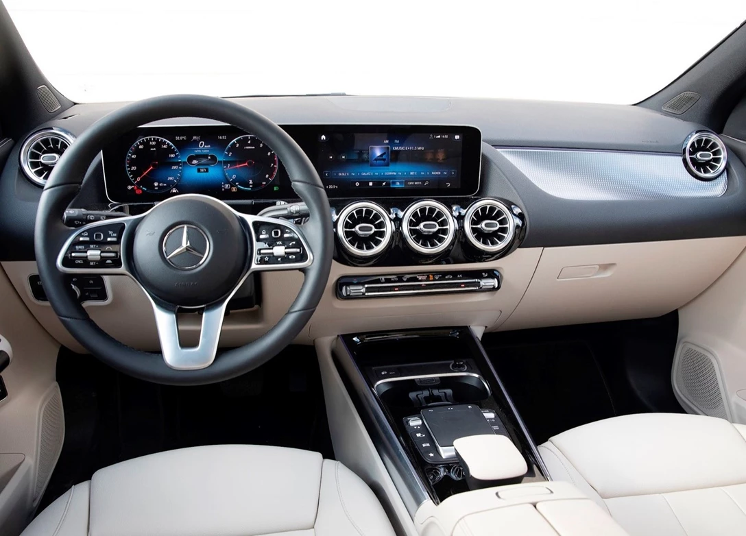 1677781-Mercedes-Benz-GLA-2023-05Y.jpg