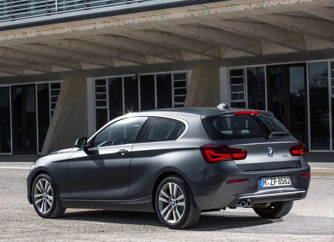 1645429-BMW-1-Series-2017-02.jpg