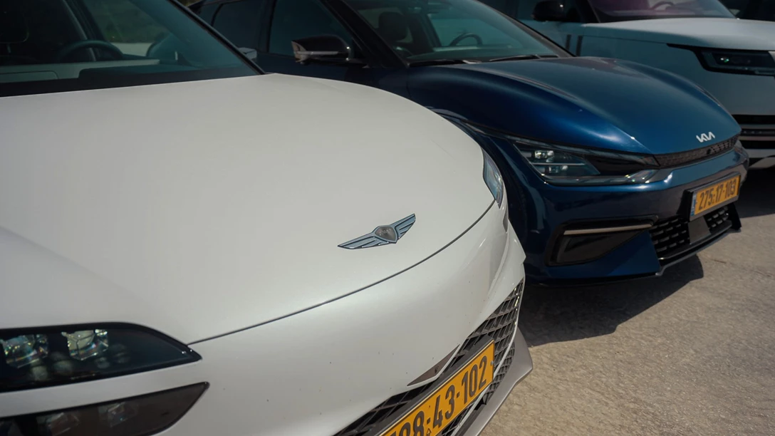 1679030-אוטו השנה 2023.01_11_04_00.Still071 copy.jpg