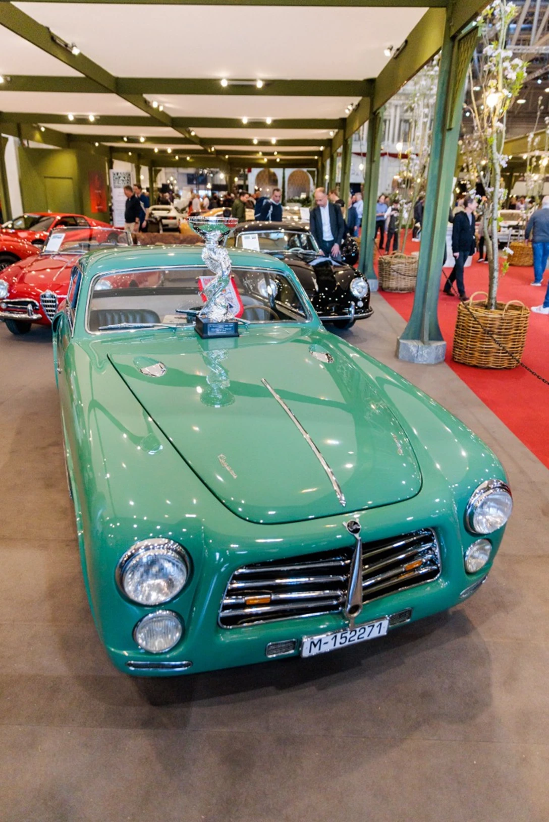 1681839-23TC232ex (002).jpg