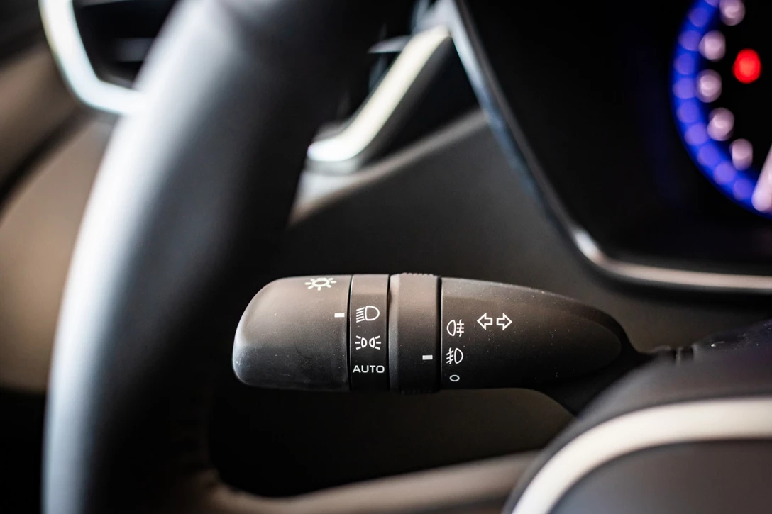 1614012-טויוטה קורולה 1 (18).jpg