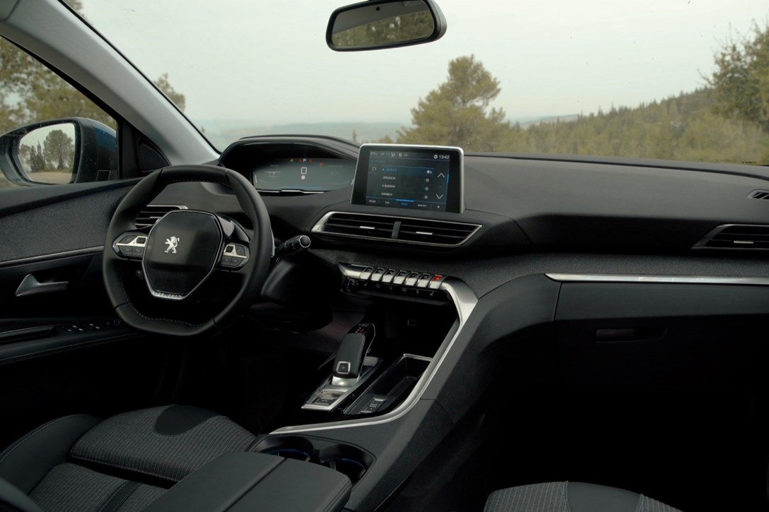 1639037-פיגו 3008  - 6.jpeg