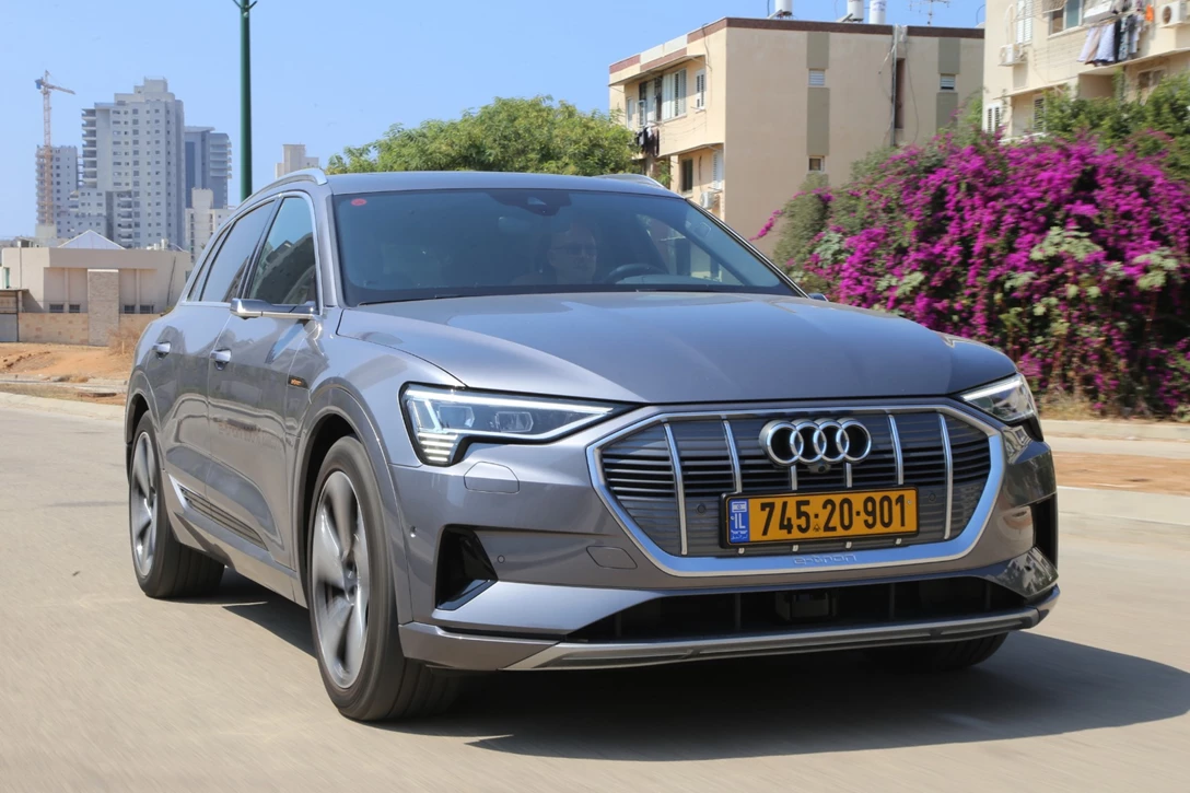 1623179-אאודי נסיעה4.jpg