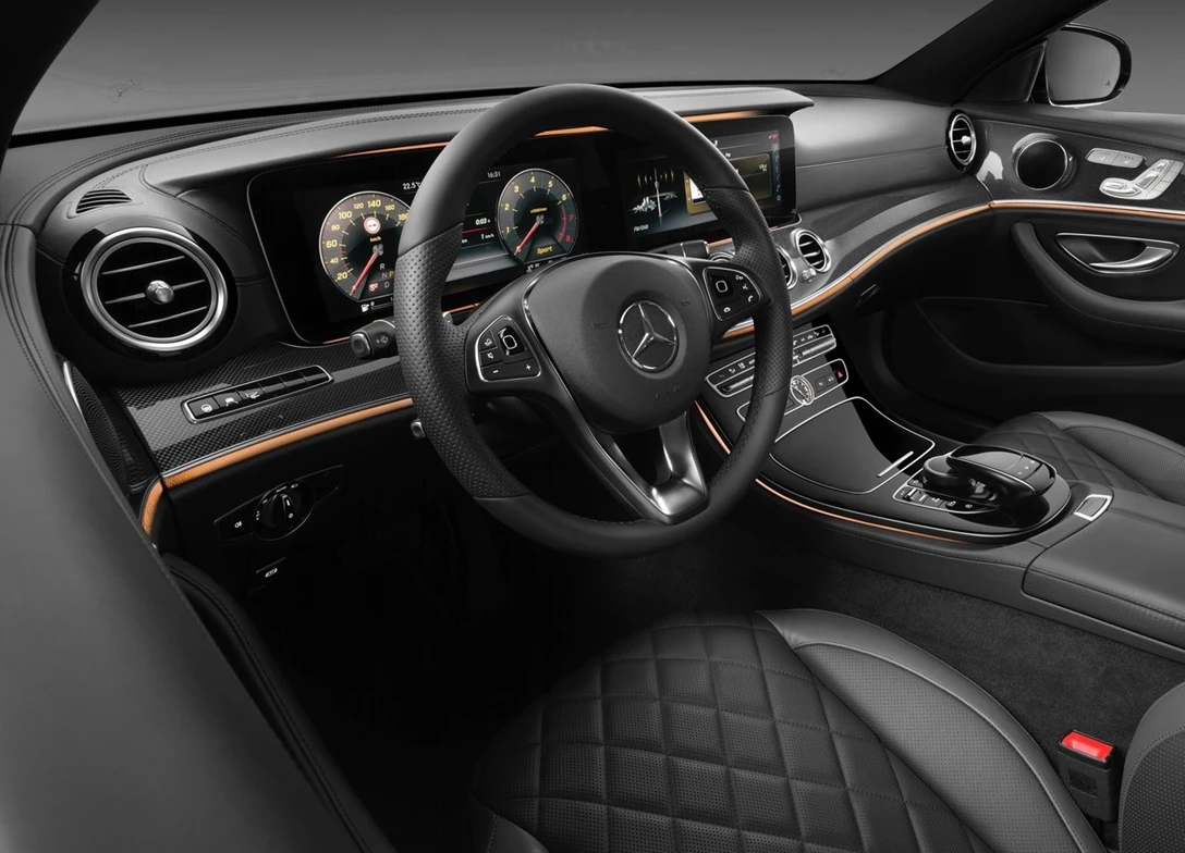 1647309-Mercedes-Benz-E-Class-2017-1280-49.jpg