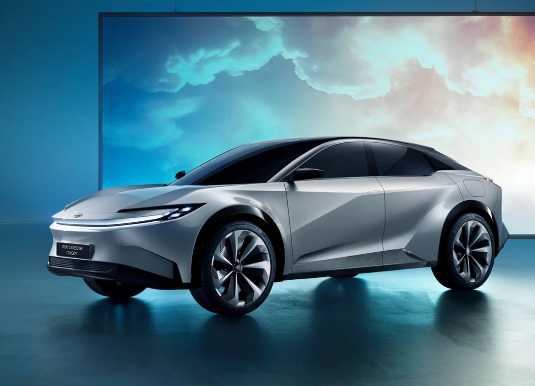 1694378-Toyota-Sport_Crossover_Concept-2023-1600-01-min.jpg
