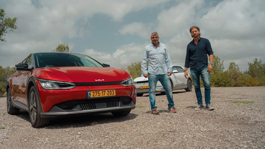 1681735-Hyundai IONIQ 5 vs Skoda Enyaq vs KIA EV6 vs TOYOTA BZ4X - 2023.01_29_25_22.Still159 copy.jpg