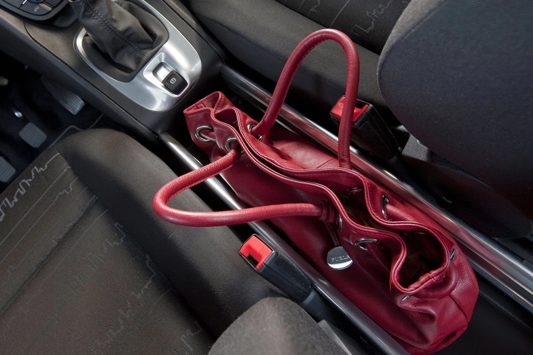 אופל מריבה 2011