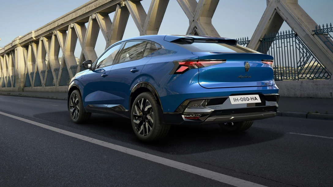 1683569-All-new Renault Rafale - Alpine blue (1)-min.jpg