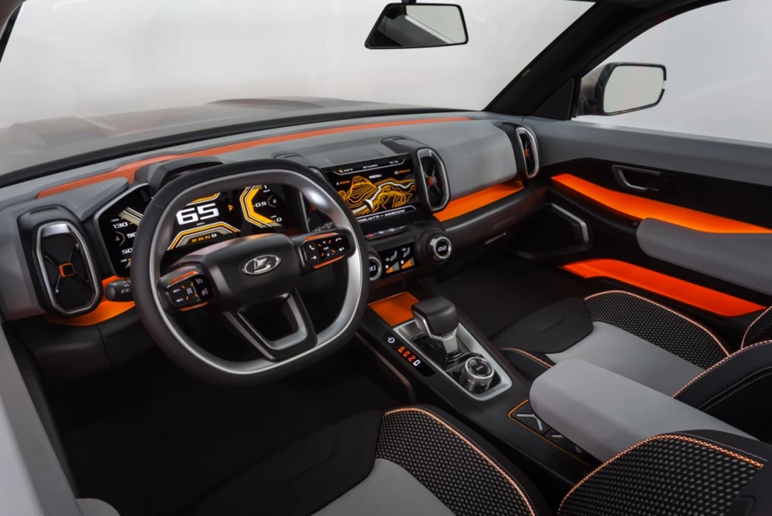 1602182-07_4x4 Vision Digital Interior.jpg