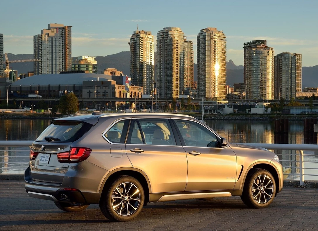 1645928-BMW-X5-2018-07.jpg