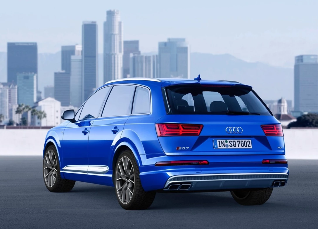 1648399-Audi-Q7-2019-10.jpg