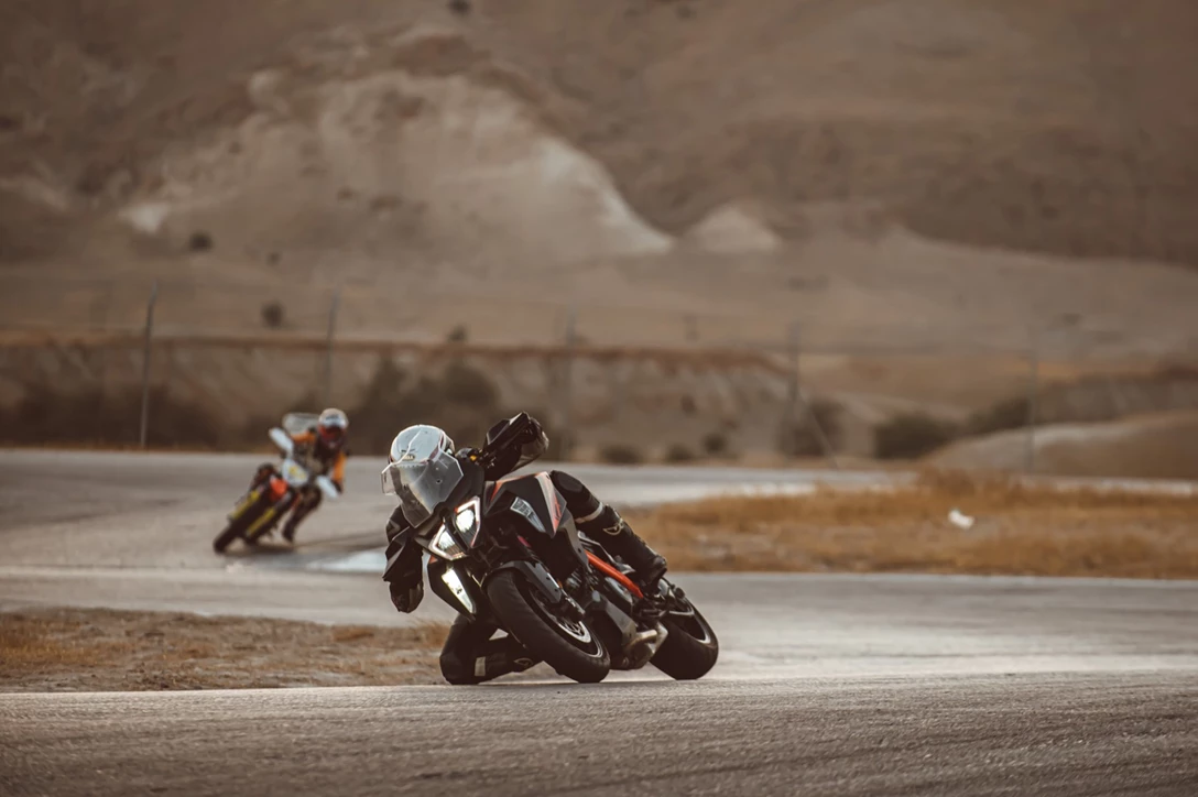 1634704-by benny doutsh (488).jpg