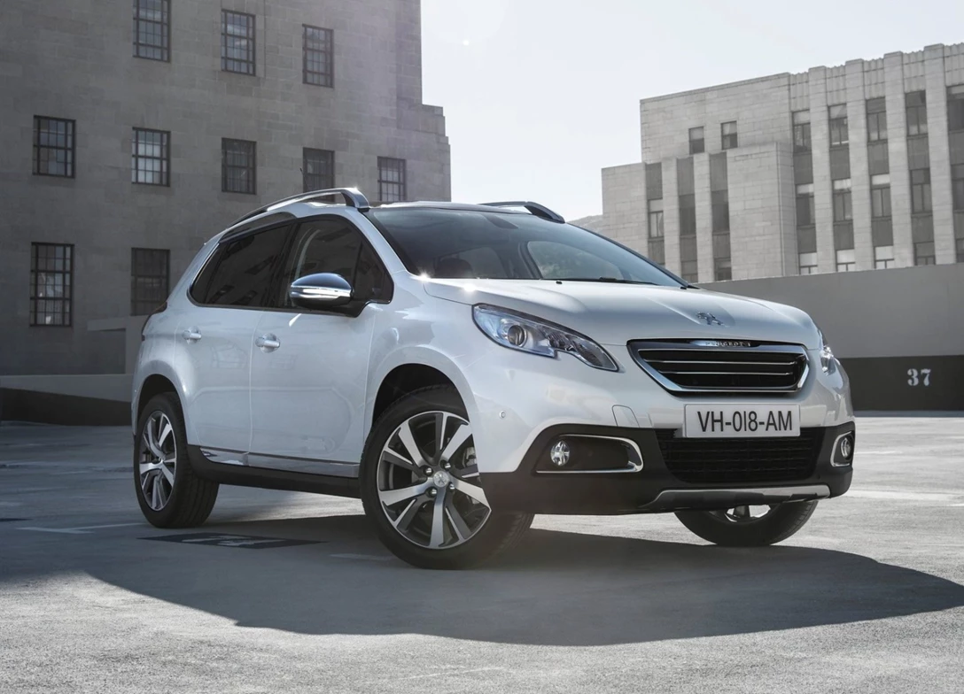 1686705-Peugeot-2008-2016-01.jpg