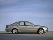 1590161-Mercedes-Benz-E-Class-2006 3.jpg