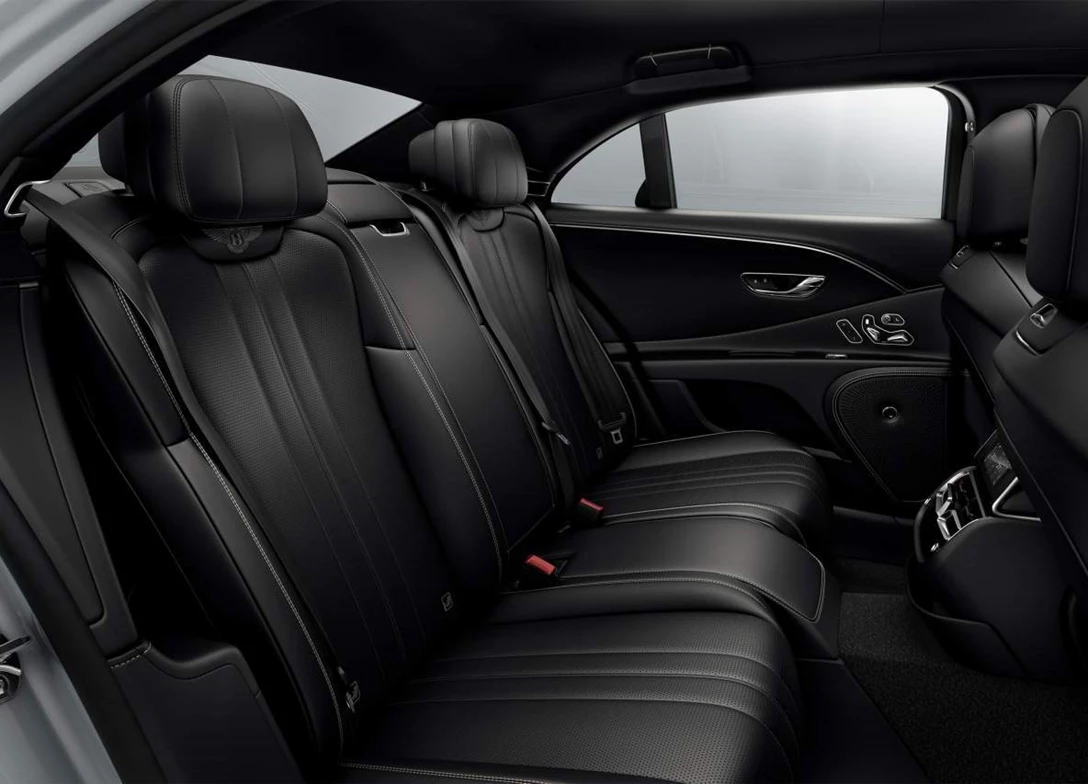 1683991-Bentley-Flying Spur-2023-11.jpg