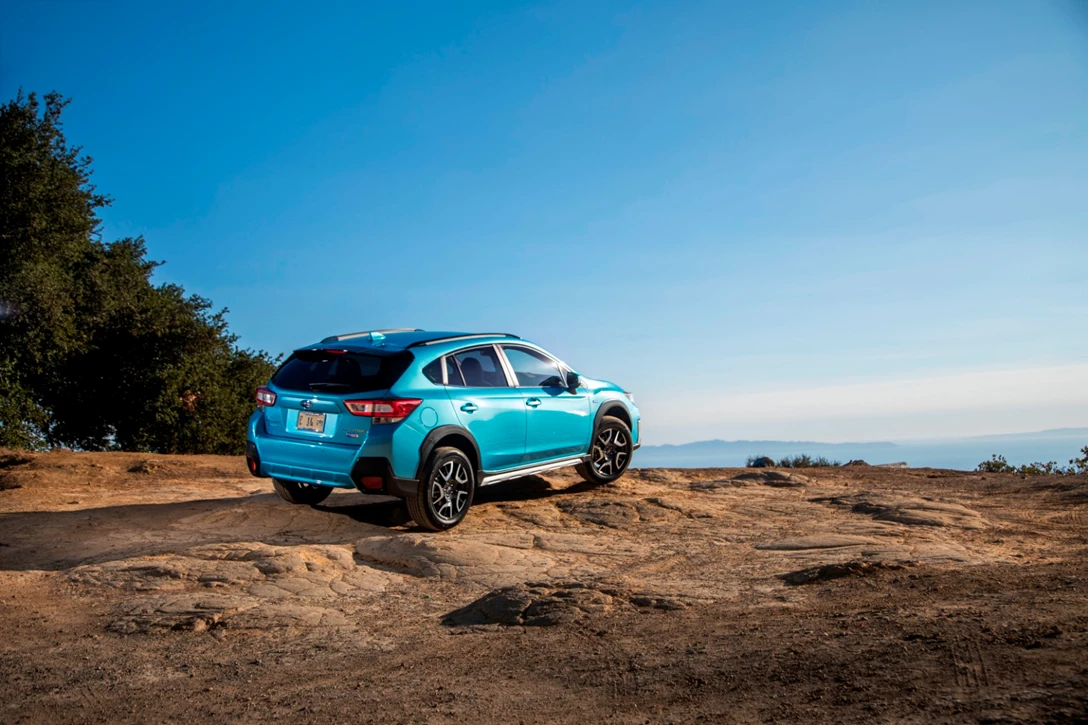 1607050-47._2019_Crosstrek_Hybrid.jpg