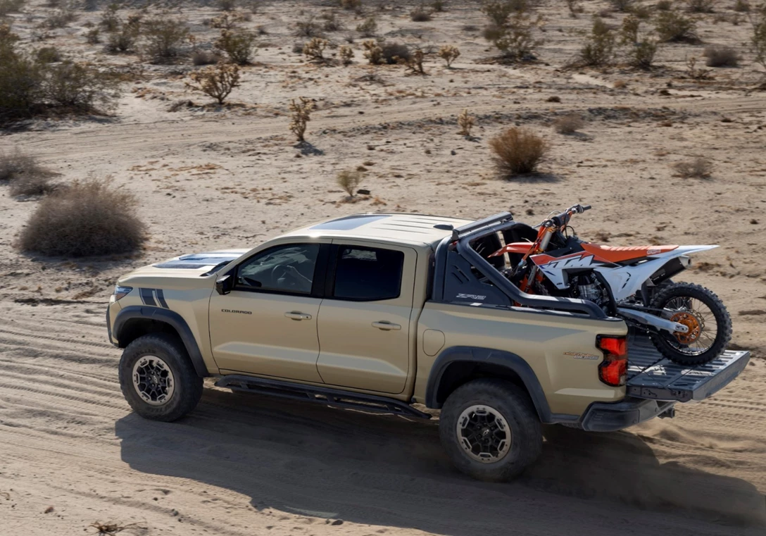 1665456-Chevrolet-Colorado_ZR2-2022-06.jpg