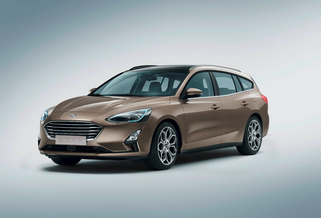 1594052-FORD_2018_FOCUS_TITANIUM_STUDIO_01.jpg
