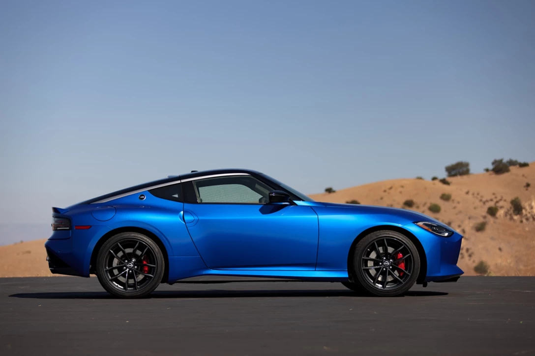 1649232-2023 Nissan Z (U.S. market) Performance grade_003-source.jpg