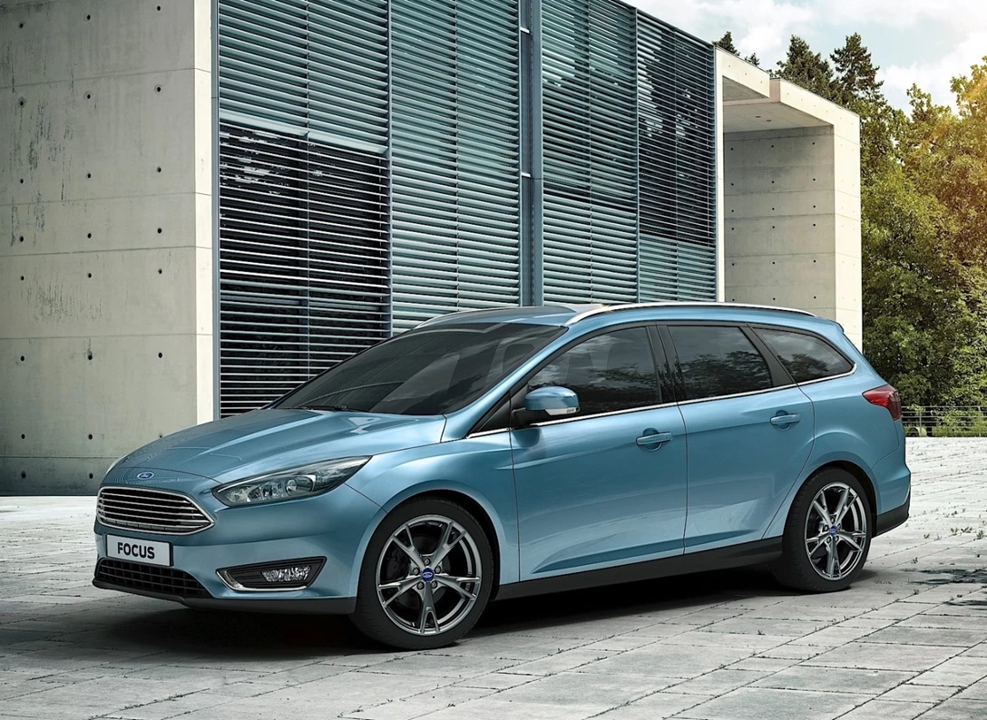 1648566-Ford-Focus-2015-06.jpg