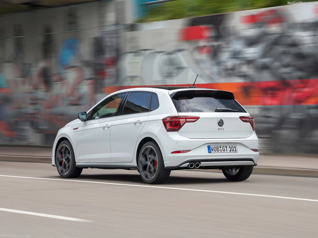 1663974-Volkswagen-Polo_GTI-2022-1280-0b.jpg