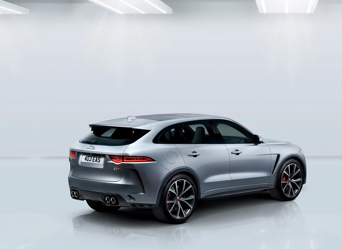 1650591-2019_jaguar_f-pace_svr_15_1600x1200.jpg