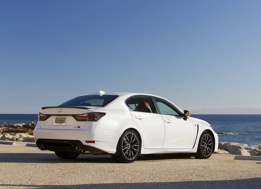 1670568-Lexus-GS_F-2016-03.jpg