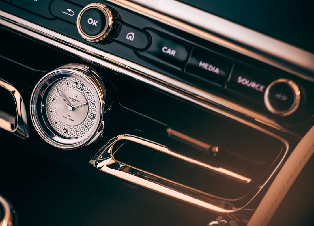 1683989-Bentley-Flying Spur-2023-09.jpg