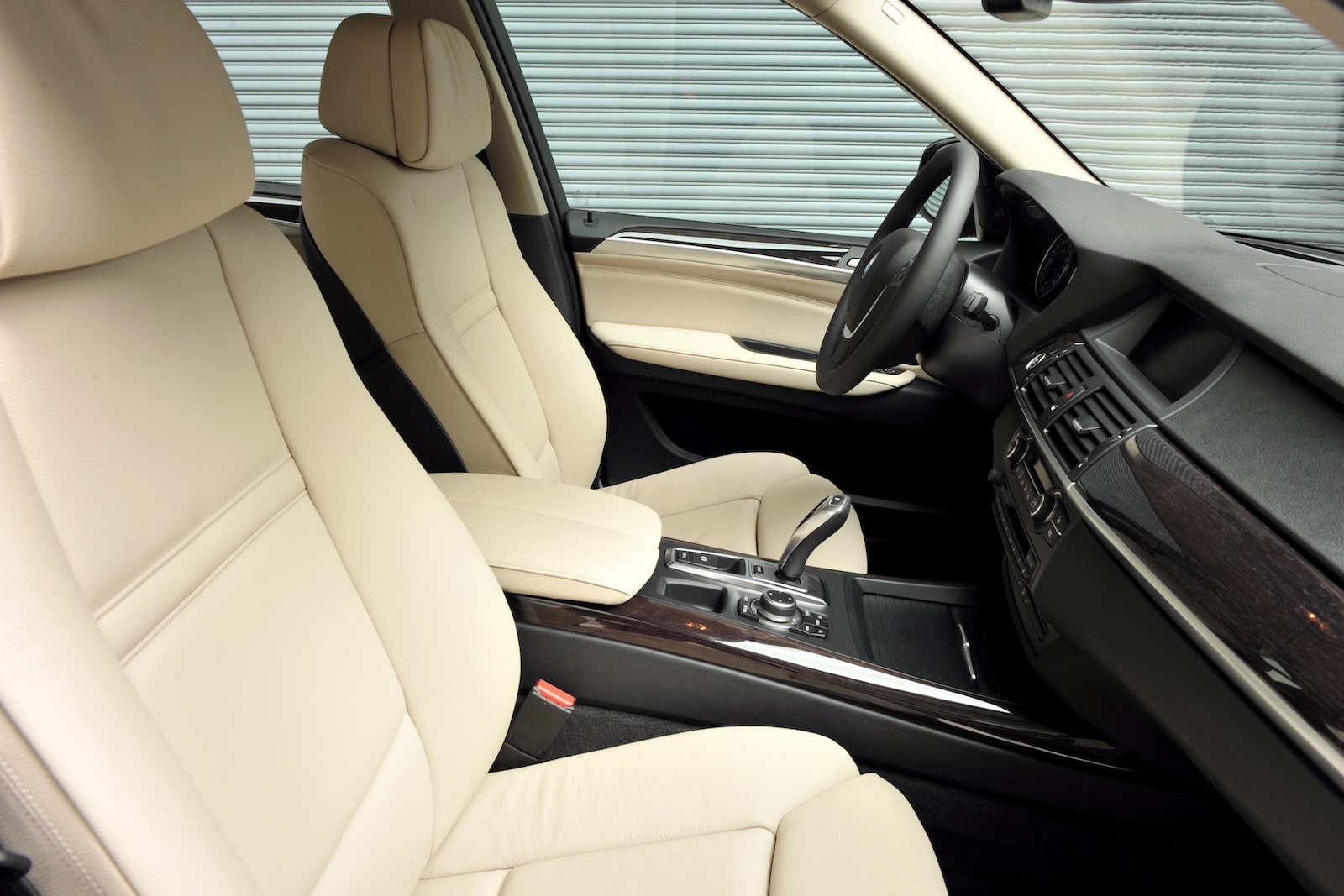 bmw_x5_xdrive35i_21.jpeg