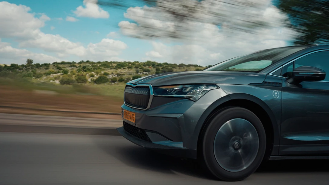 1681633-Hyundai IONIQ 5 vs Skoda Enyaq vs KIA EV6 vs TOYOTA BZ4X - 2023.01_53_43_24.Still197 copy.jpg