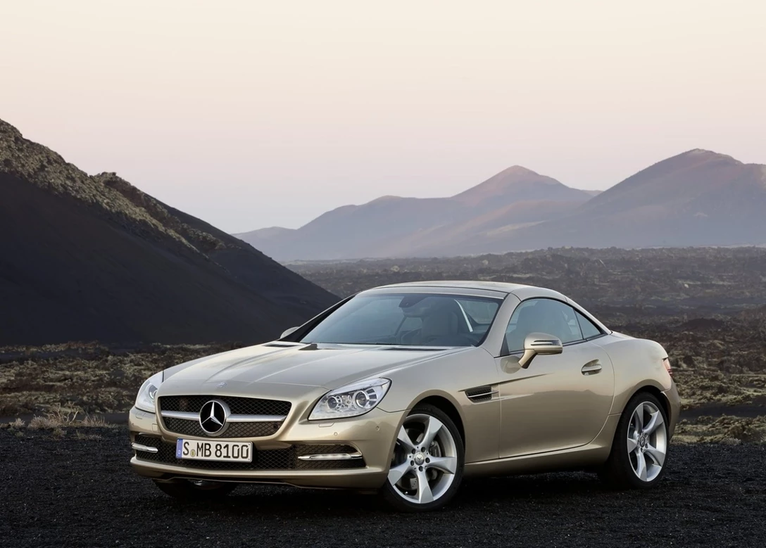 1605350-Mercedes-Benz-SLK-Class-2011-2016-07.jpg
