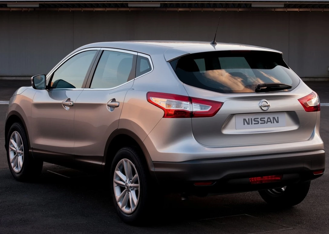 1635974-Nissan-Qashqai-2017-04.jpg