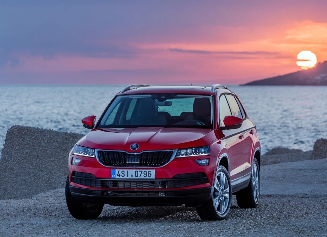 1638930-Skoda-Karoq-2019-04.jpg