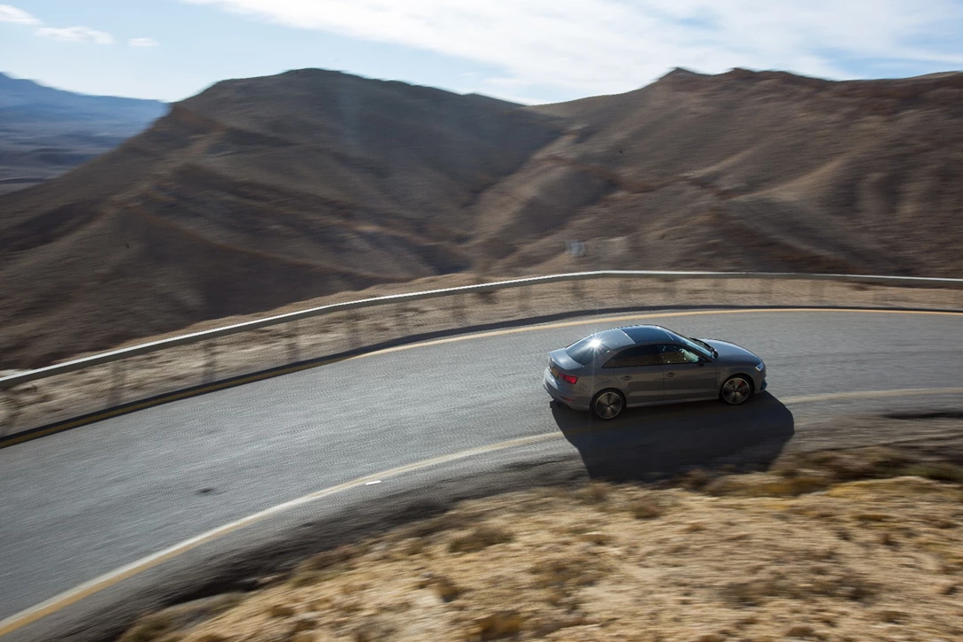 1593851-אודי RS3 מבחן דרכים (11).jpg