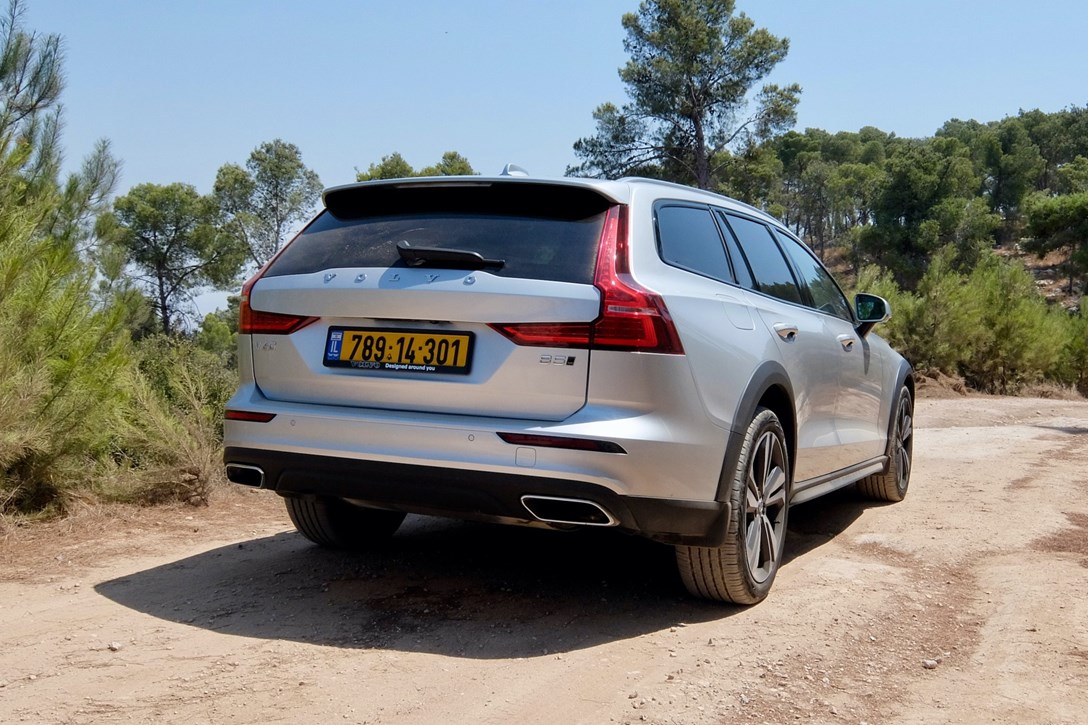 1635132-וולוו V60 קרוס קאנטרי - 11.jpeg