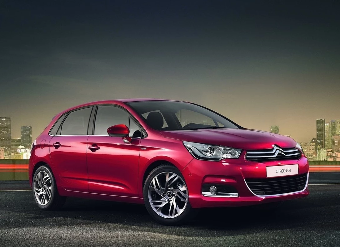 1668187-Citroen-C4-2013-01.jpg