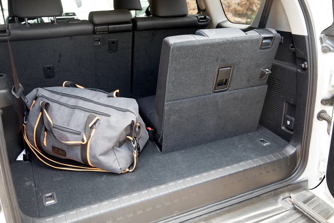 1596325-טויוטה לנד קרוזר 2018 (4).jpg