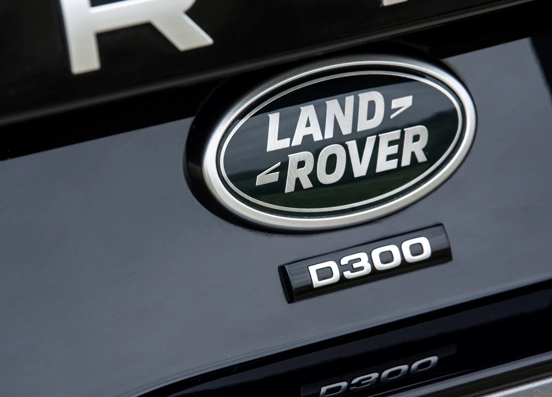 1685824-Land_Rover-Discovery-2023-13.jpg